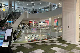 【イオンモール長久手】中央南側(ラブトキシック前)