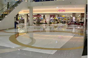 【イオンモール甲府昭和】さくら広場