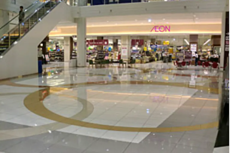 【イオンモール甲府昭和】さくら広場の画像1