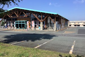 【ダイナム東根店】キッチンカーの開催に最適なアミューズメント施設のイベントスペース