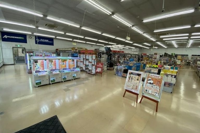 【フタバ図書TSUTAYA三次店】食物販やプロモーションに最適な店舗入口前のイベントスペースの画像5