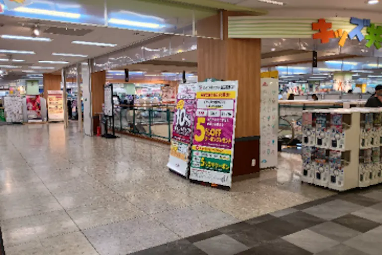 【イオン下田店】エスカレーター横 販促プロモーションに最適なスーパー店内催事イベントスペースの画像4