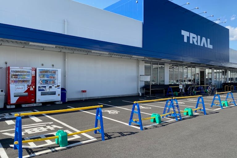 【スーパーセンタートライアル益城台店】キッチンカー(調理営業)出店限定/屋外 Ⓐキッチンカースペースの画像2