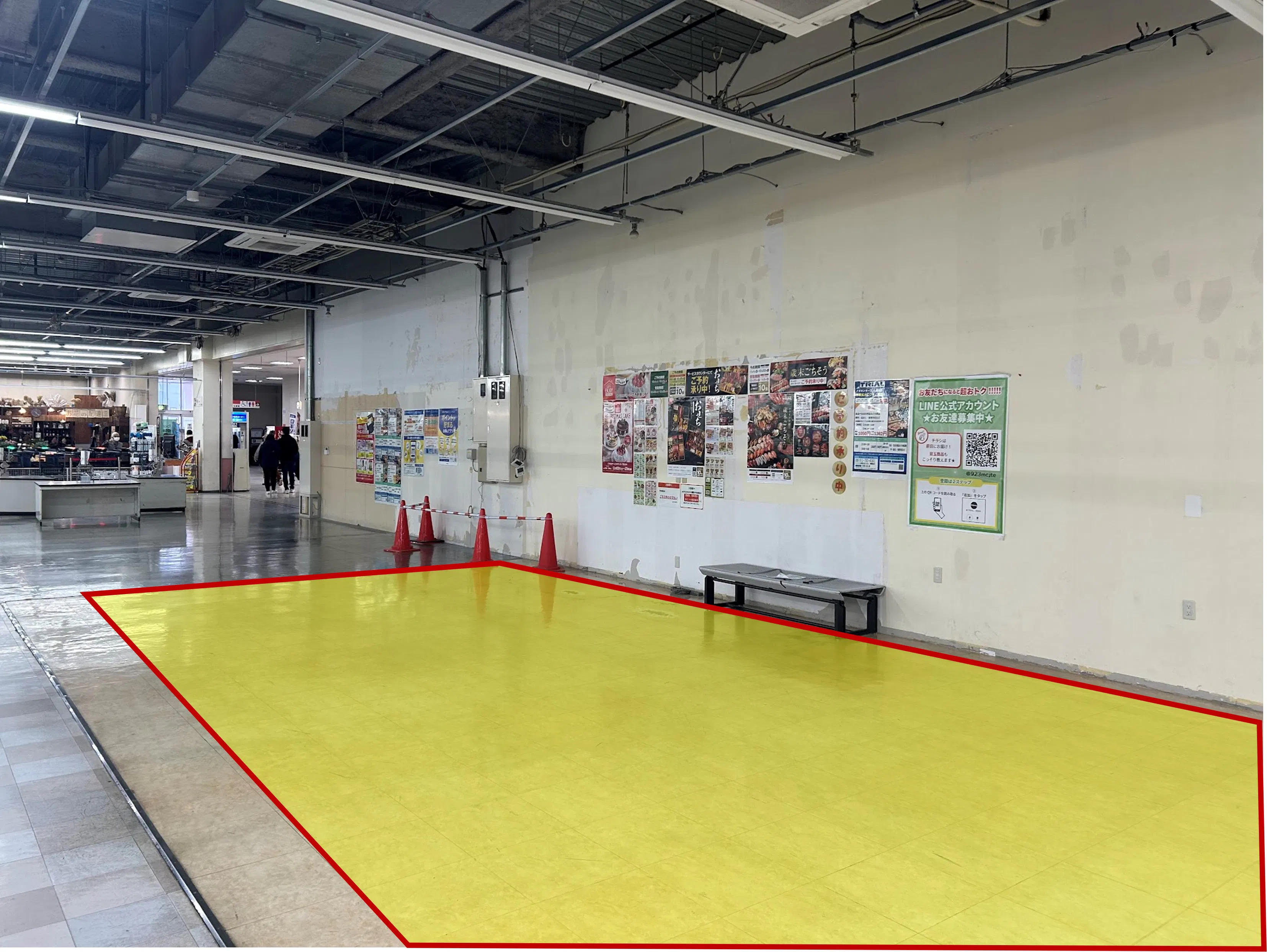 【メガセンタートライアル伏古店】販促プロモーションやポップアップストアに最適なレジアウト「Ⓒスペース」