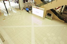 【イオンモール高知】1F セントラルコート