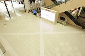 【イオンモール高知】1F セントラルコート