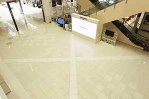 【イオンモール高知】1F セントラルコート