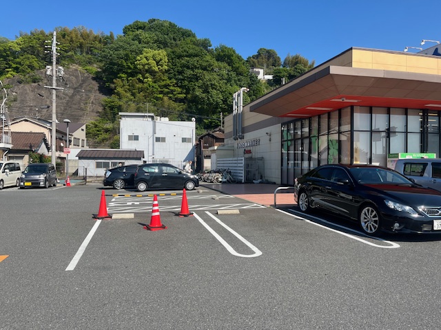 【フレスタ警固屋店】キッチンカーに利用可能な駐車場スペース