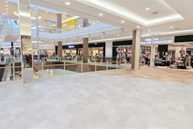 【イオンモール名取】2Fけやきコート(西側)