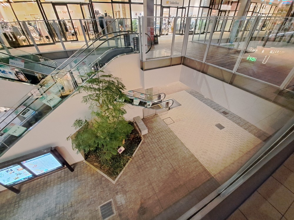 【イオンレイクタウンアウトレット】3rd Ave.1F(ワールド アウトレット前)