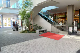 【イオンレイクタウンアウトレット】3rd Ave.1F(ワールド アウトレット前)