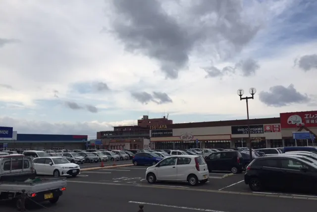 【フレスポ深堀】プロモーションイベントやキッチンカーでの出店が可能なダイソー前の駐車場スペース