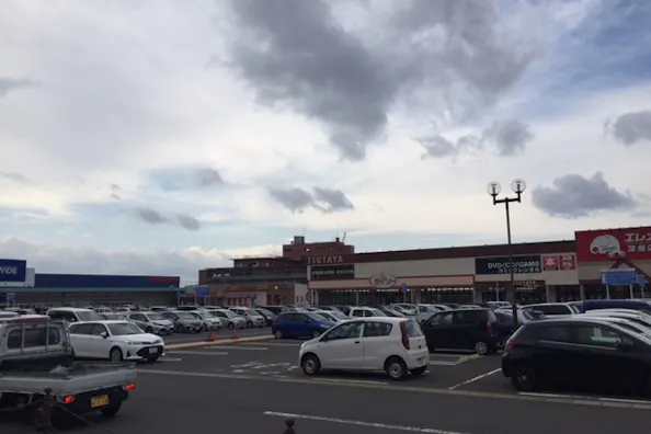 【フレスポ深堀】プロモーションイベントやキッチンカーでの出店が可能なダイソー前の駐車場スペース