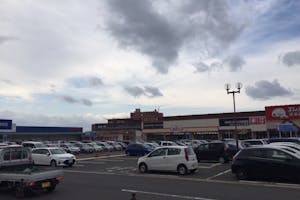 【フレスポ深堀】プロモーションイベントやキッチンカーでの出店が可能なダイソー前の駐車場スペース