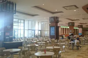 【イオンモール都城駅前】【都城駅前】モール内広告 フードコートテーブルシール