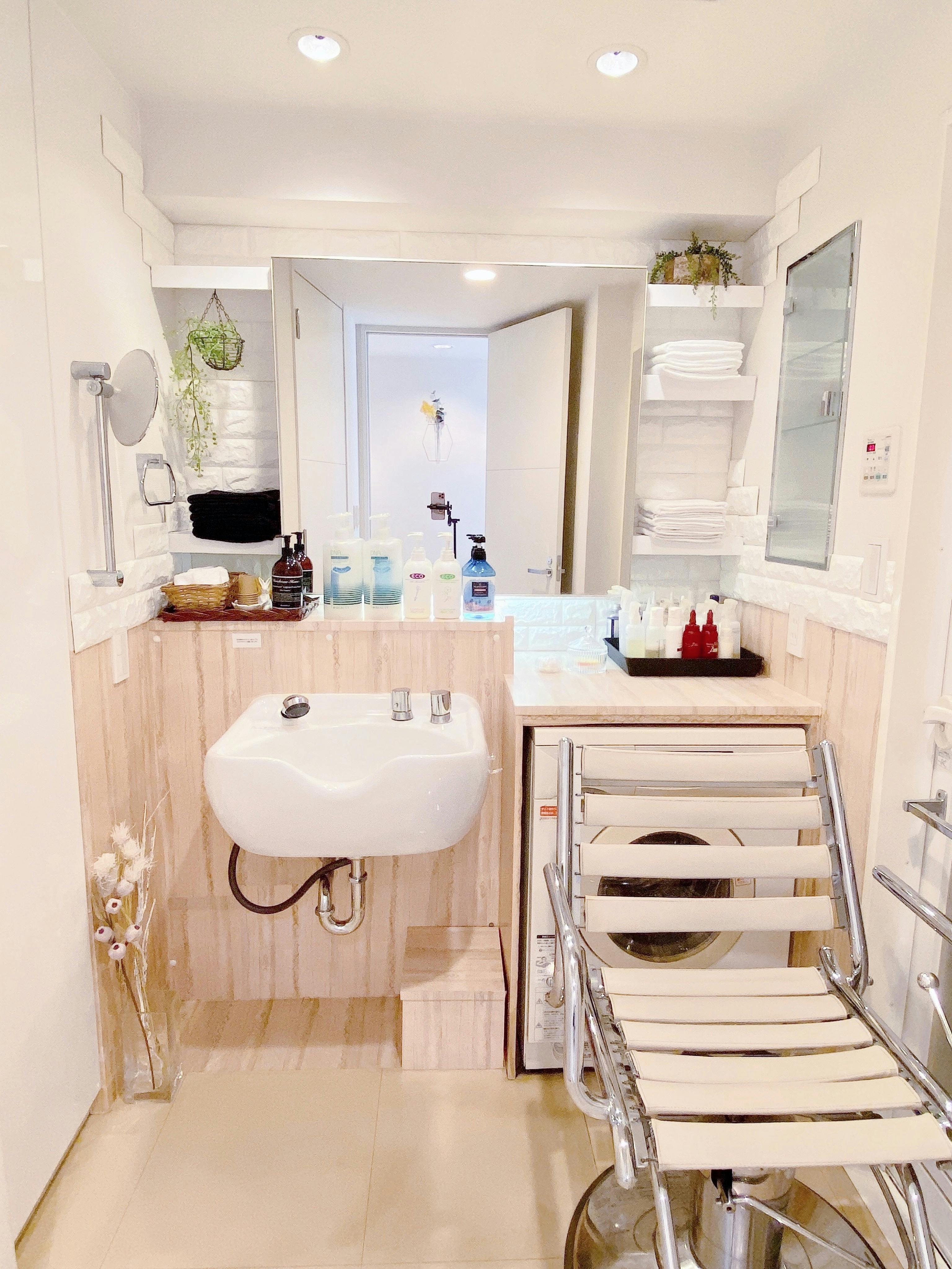 【代官山駅4分】雑誌のインタビュー撮影やYouTubeのライブ配信に最適な自然光豊かでネット環境や備品が充実したヘアサロン内撮影スタジオ