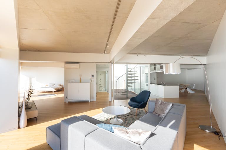 明るく広い室内