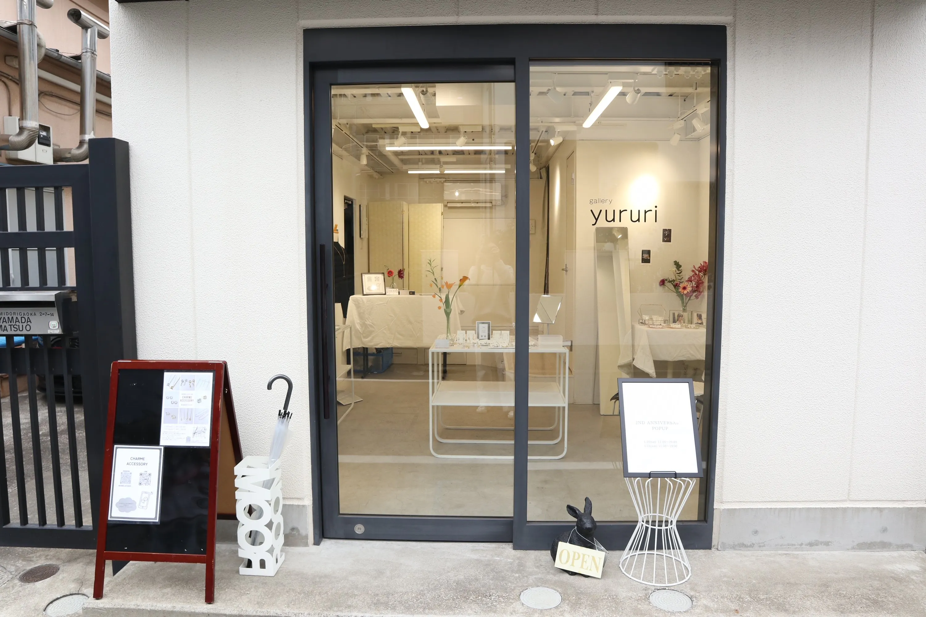 【自由が丘駅7分】アート展示やポップアップストアに最適な白基調のイベントスペース/1日から利用OK