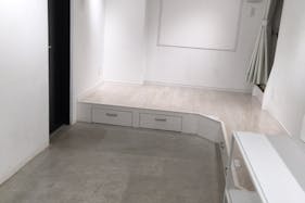 【自由が丘駅8分】アート展示やポップアップストアに最適な白基調のイベントスペース/1日から利用OK