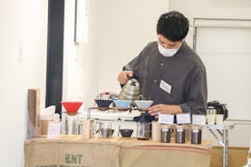 【自由が丘駅8分】アート展示やポップアップストアに最適な白基調のイベントスペース/1日から利用OK