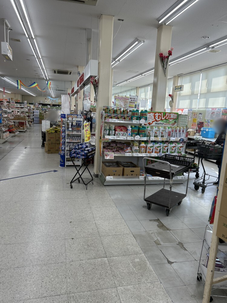 【一号舘楠】販促キャンペーンや物販イベントに適した花売り場横スペース