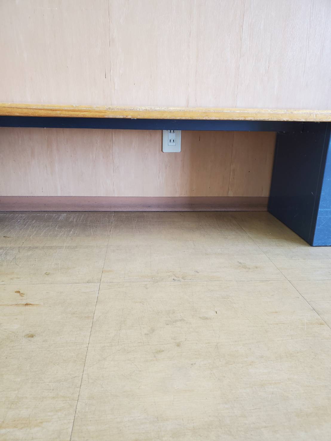 【スーパーセンターオークワ養老】プロモーションに利用可能な北側風除室スペース