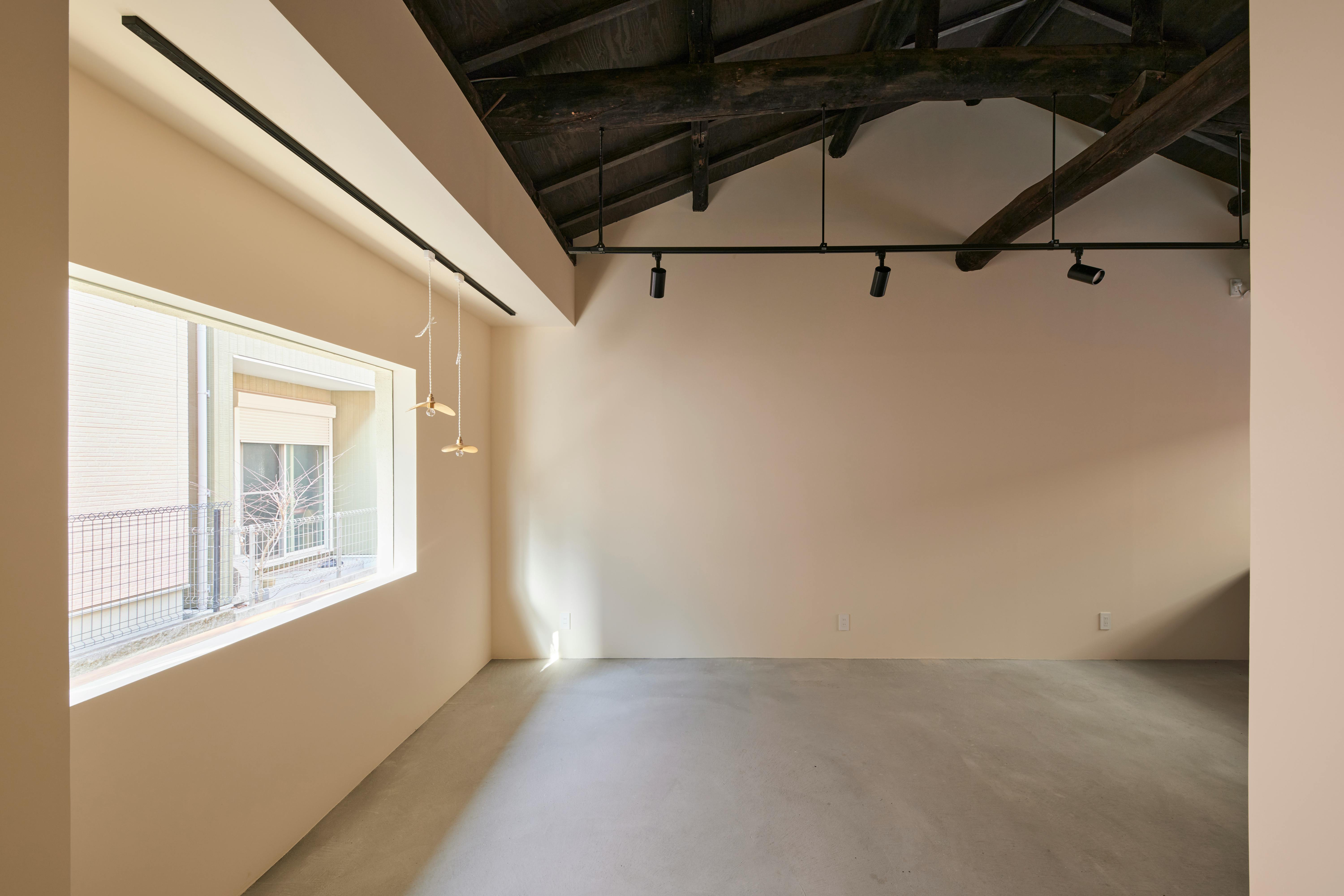 【京都・一乗寺】自然光の入るギャラリー・展示撮影スタジオ｜32㎡＋中庭10㎡｜一乗寺駅徒歩8分