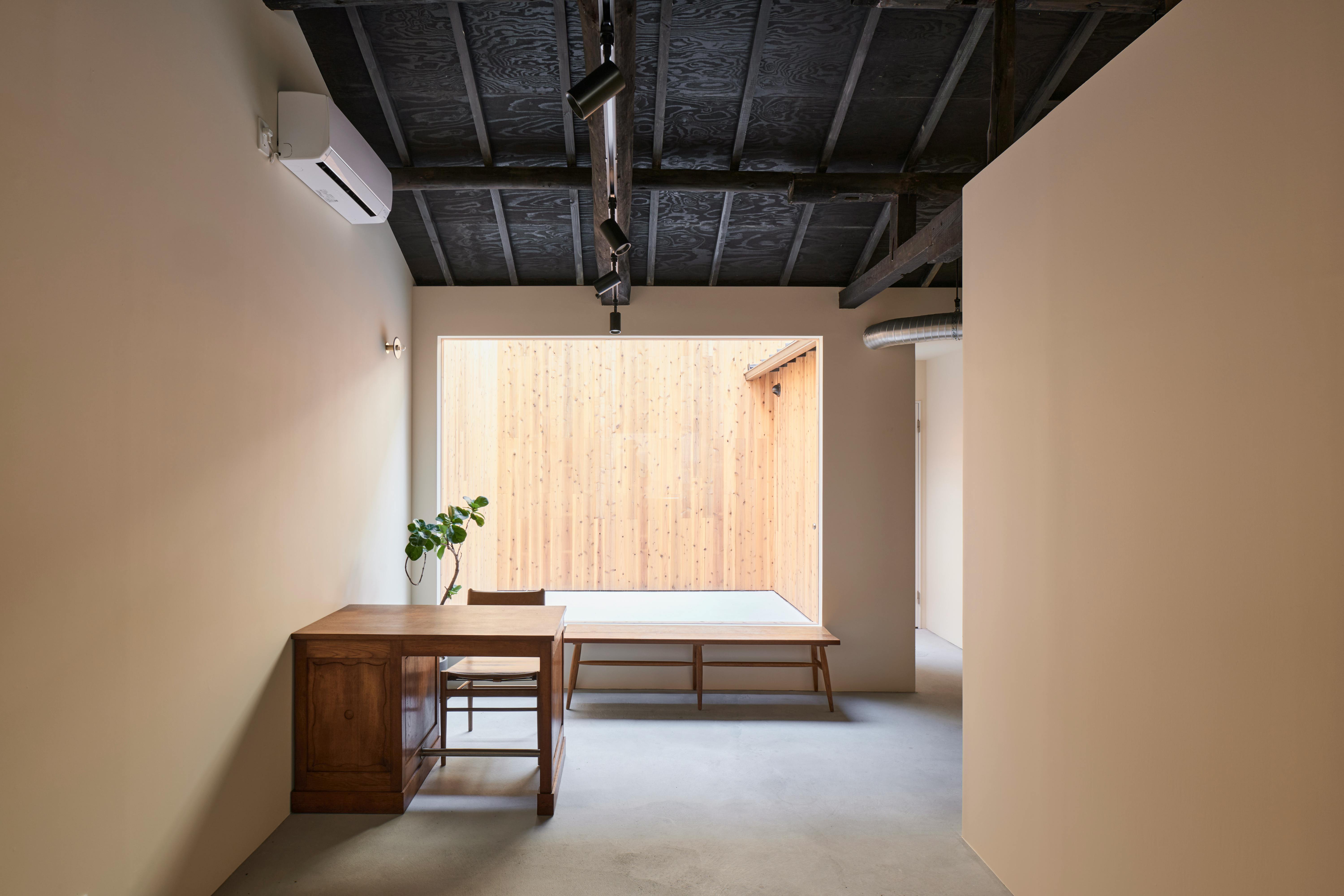 【京都・一乗寺】自然光の入るギャラリー・展示撮影スタジオ|32㎡+中庭10㎡|一乗寺駅徒歩8分