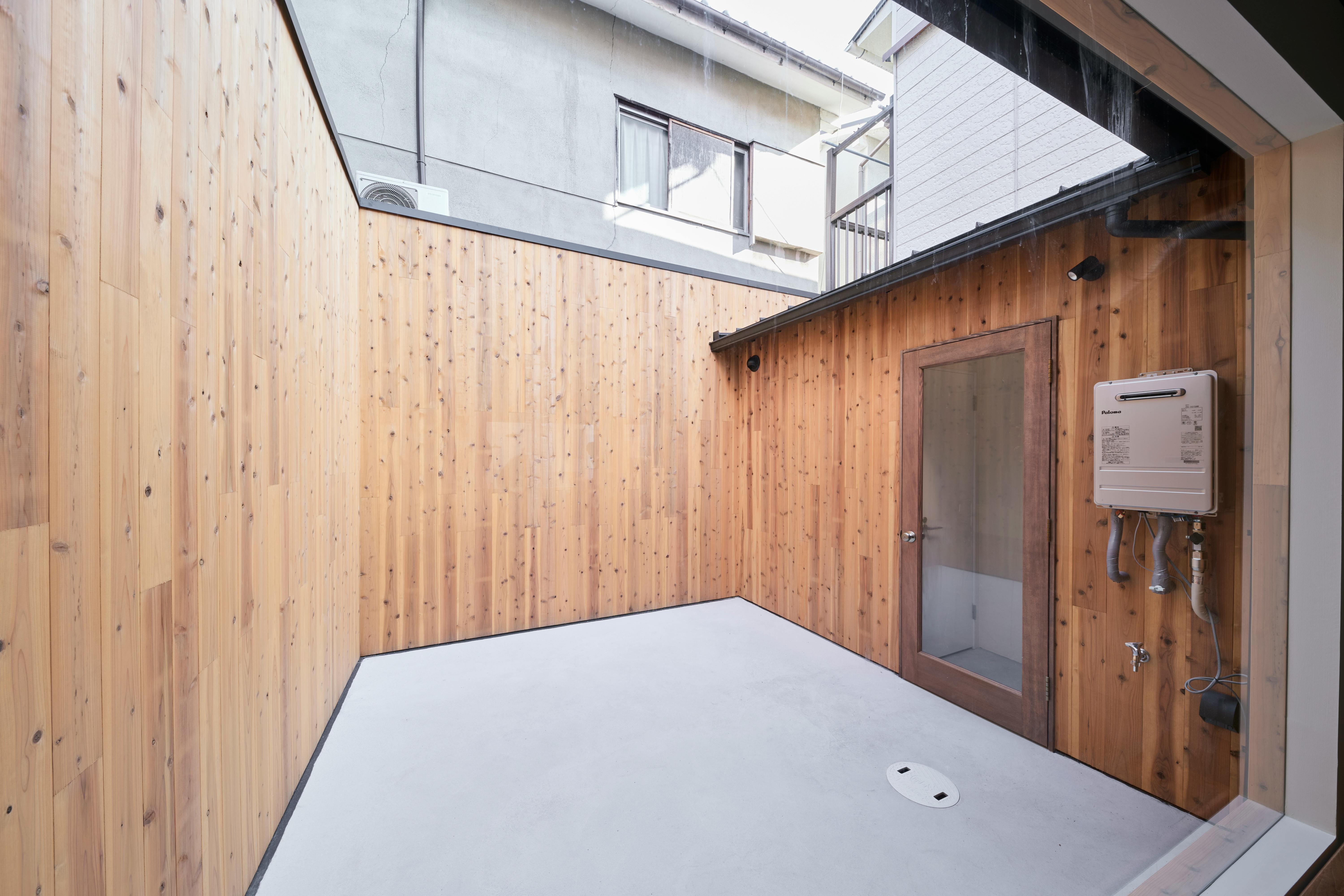 【京都・一乗寺】自然光の入るギャラリー・展示撮影スタジオ｜32㎡＋中庭10㎡｜一乗寺駅徒歩8分