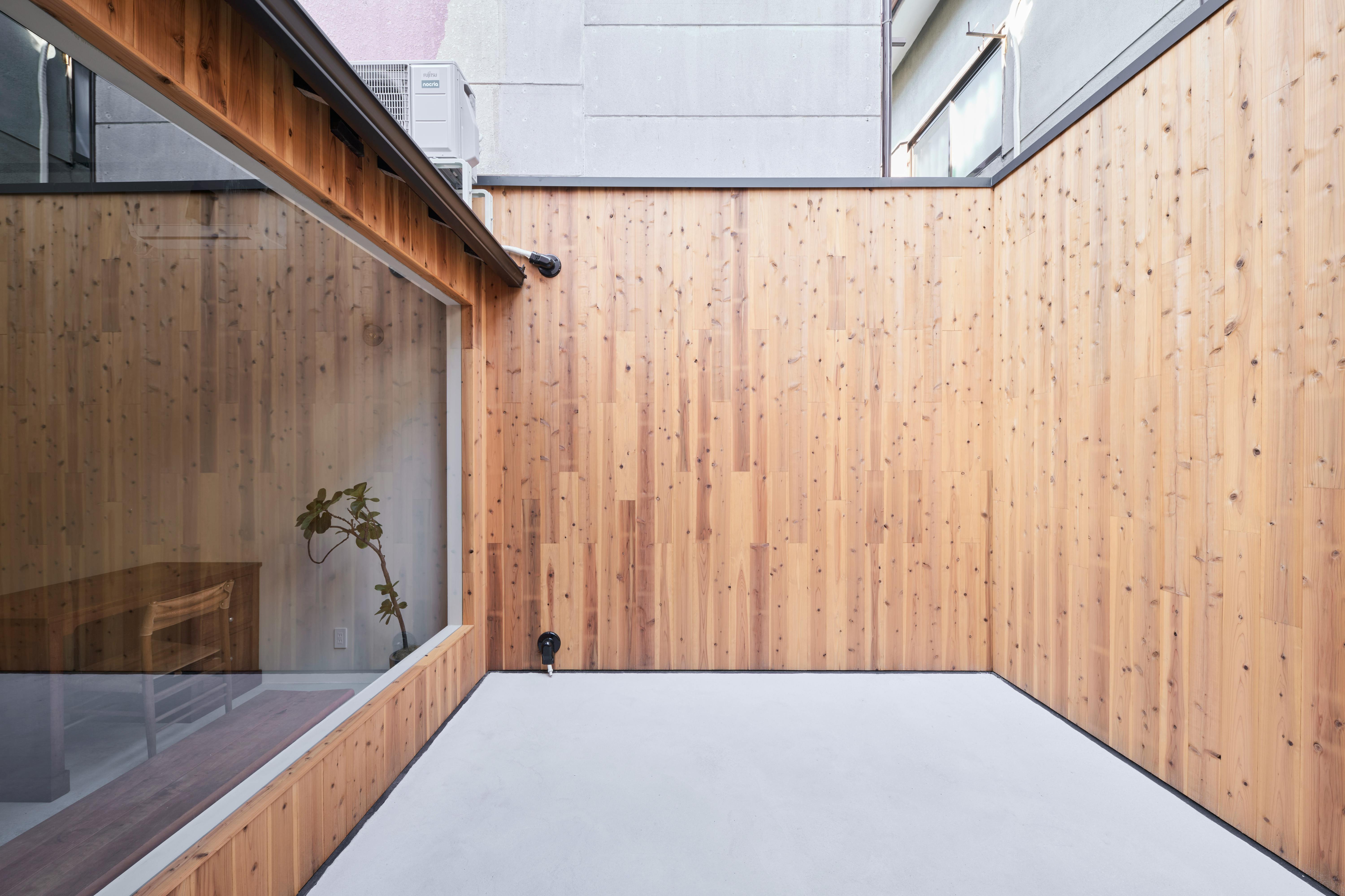 【京都・一乗寺】自然光の入るギャラリー・展示撮影スタジオ|32㎡+中庭10㎡|一乗寺駅徒歩8分