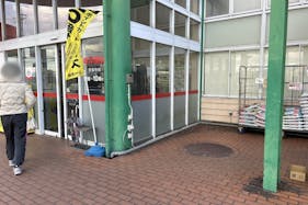 【一号舘坂部】販促キャンペーンやプロモーションイベントに適した軒下スペース