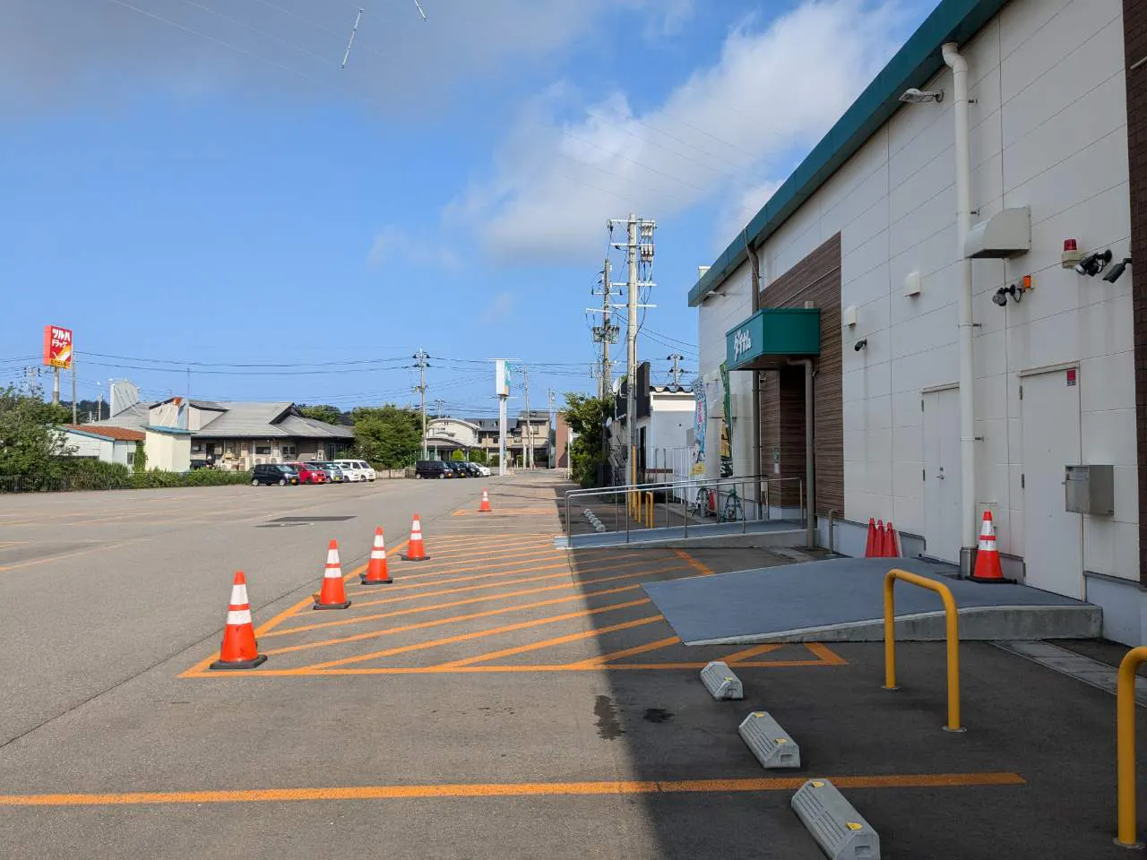 【ダイナム山形イオンタウン酒田店ゆったり館】キッチンカーの開催に最適なアミューズメント施設のイベントスペース