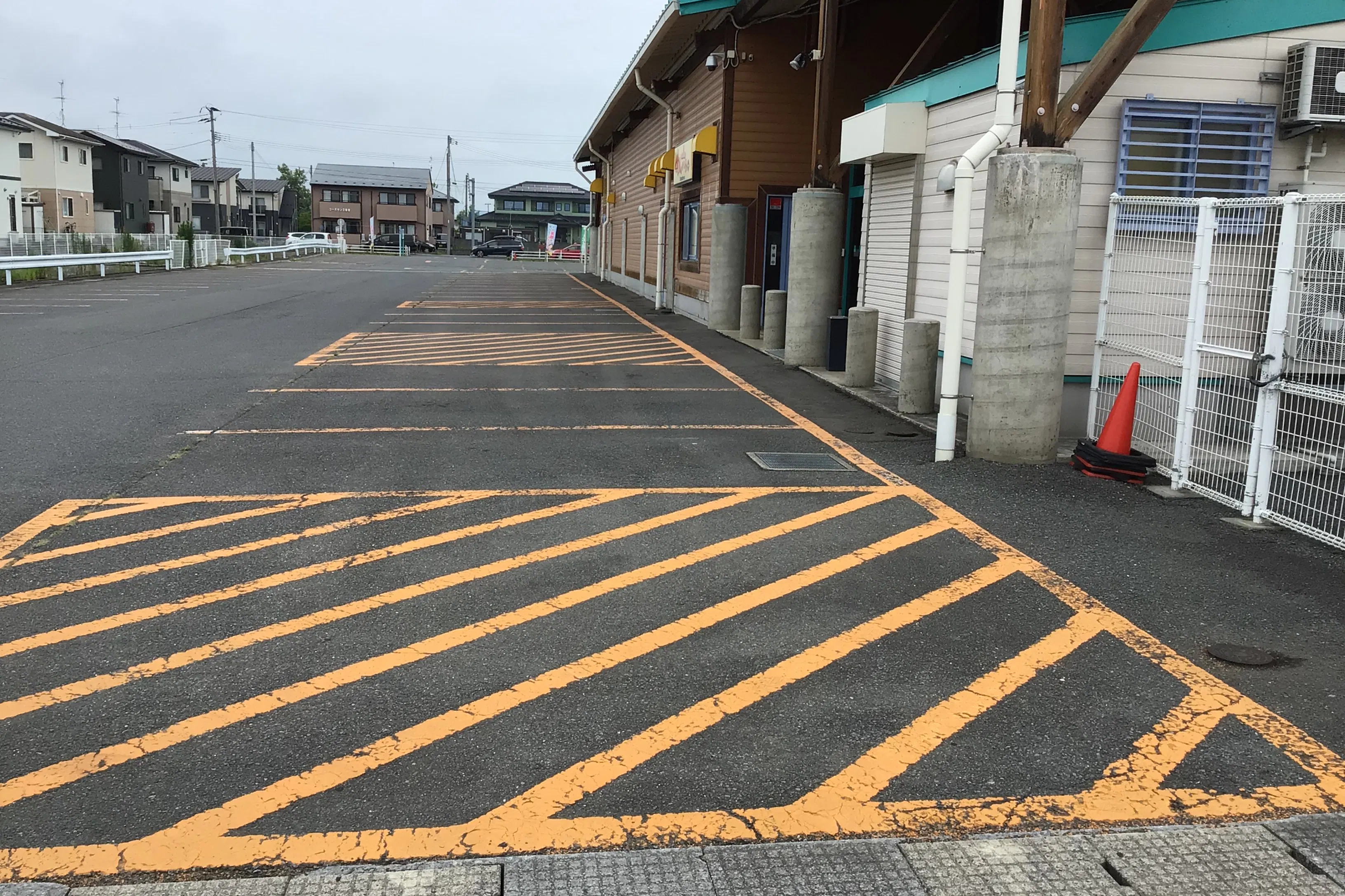 【ダイナム宮城加美店】キッチンカーやプロモーションに最適なアミューズメント施設のイベントスペース(店舗駐車場(付属棟側))