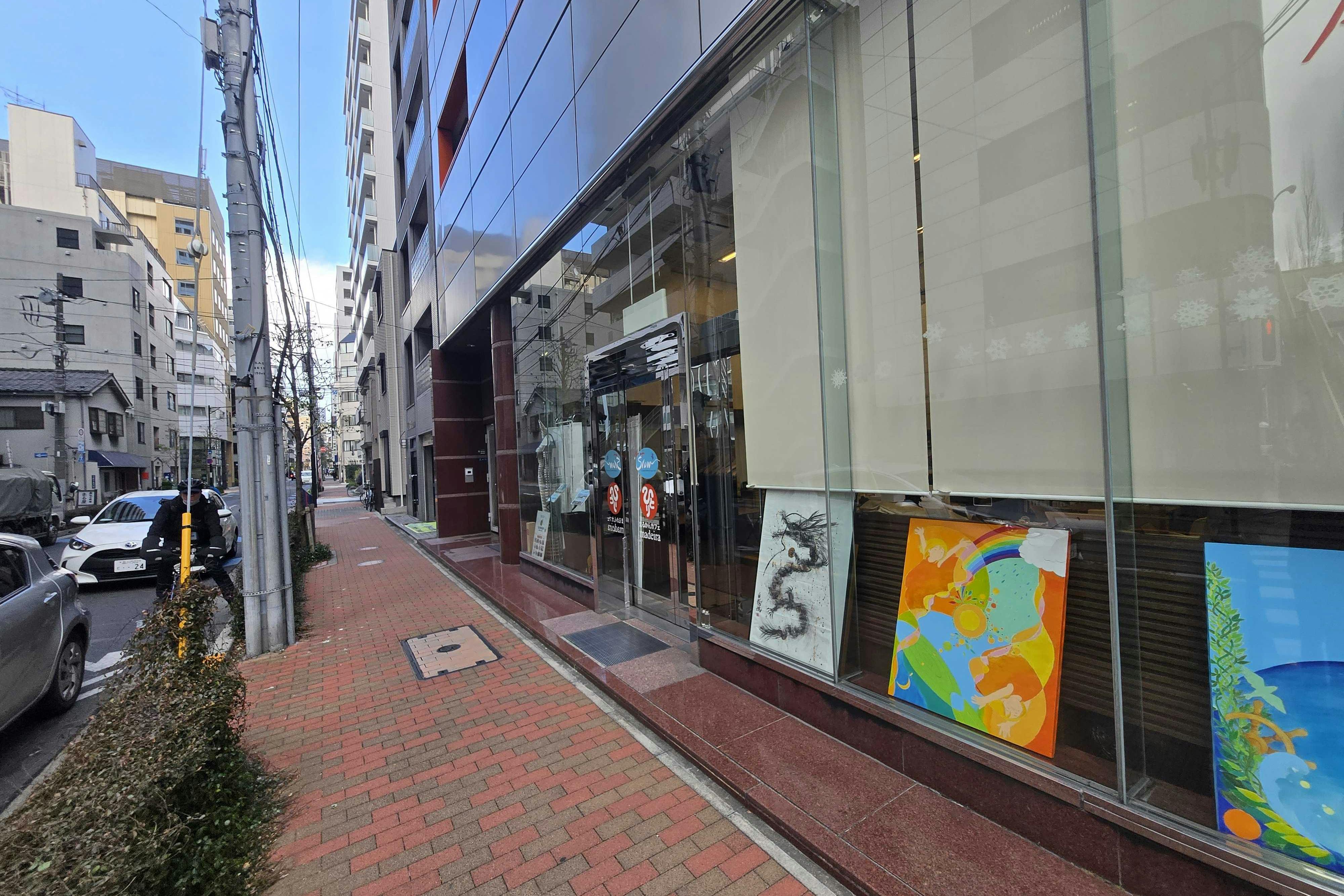 【新富町3分】展示会や会議に最適な駅チカで100㎡以上あるレンタルスペース