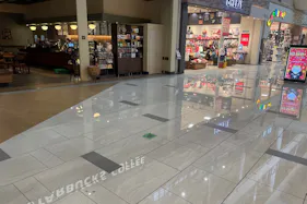 【イオンモール伊丹】1F スターバックスコーヒー前