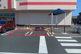 【フードマーケットマム牧野店】駐車場催事スペース 販促プロモーションや物販に最適なスーパー屋外催事イベントスペース