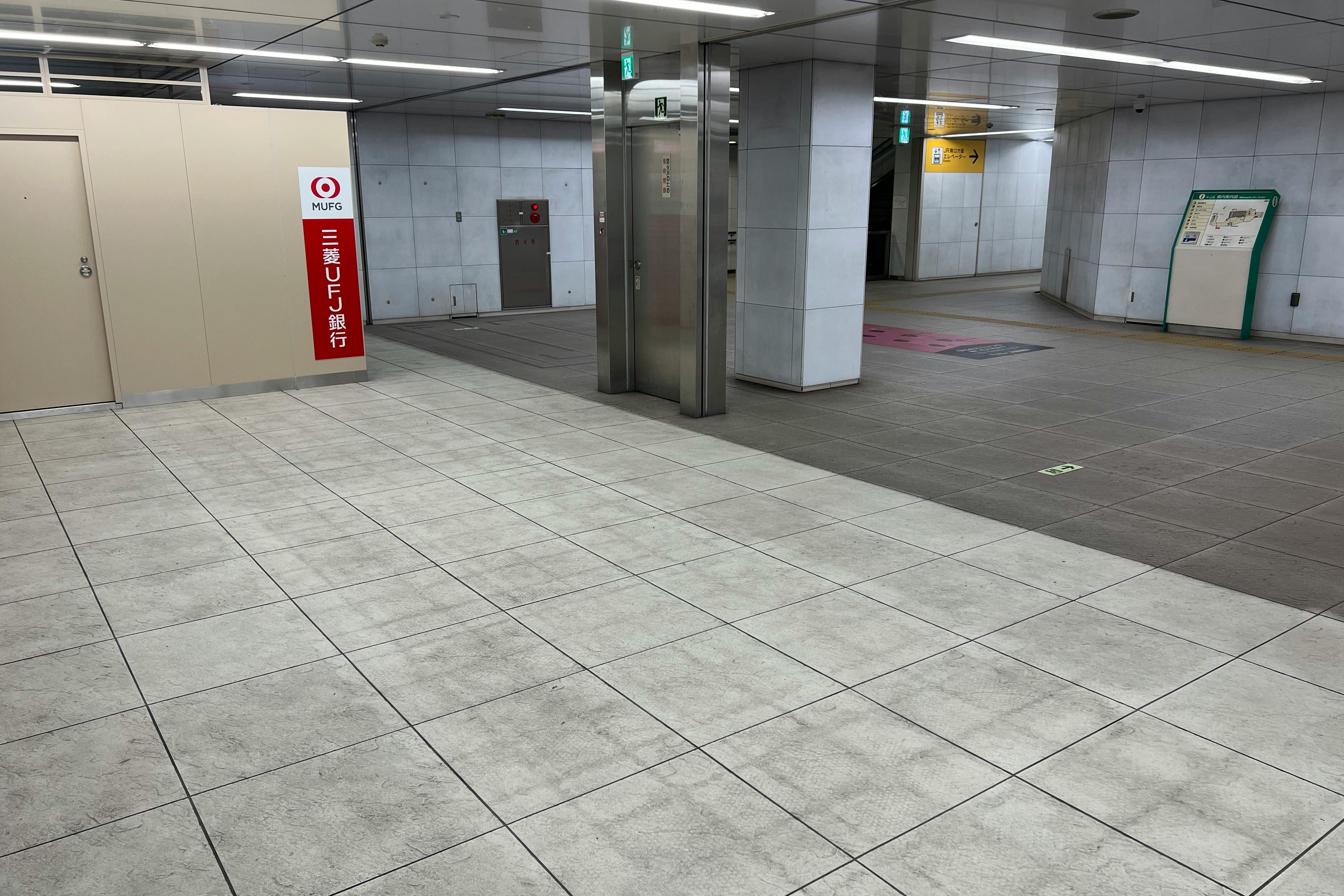 【横浜市営地下鉄グリーンライン中山駅】各種プロモーションやサンプリングに最適な改札外コンコース横のイベントスペース