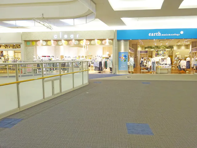 【イオンモール大高*】2F アース ミュージック＆エコロジー前の画像