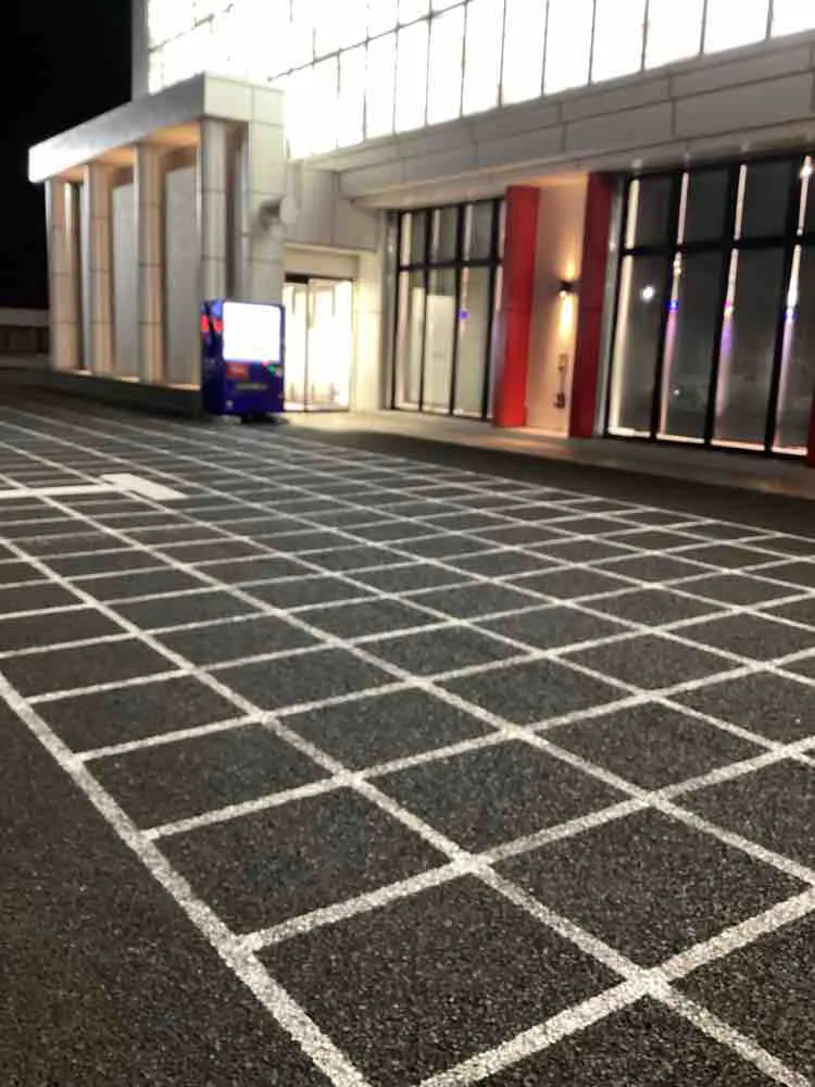 【アビバ四街道店】キッチンカーやプロモーションイベントの開催に最適なアミューズメント施設のイベントスペース