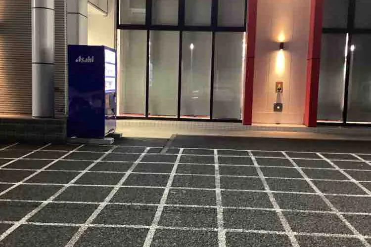 【アビバ四街道店】キッチンカーやプロモーションイベントの開催に最適なアミューズメント施設のイベントスペース