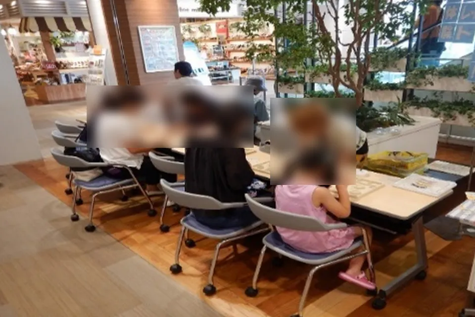 【ララガーデン長町】2階南側エスカレーター(A)