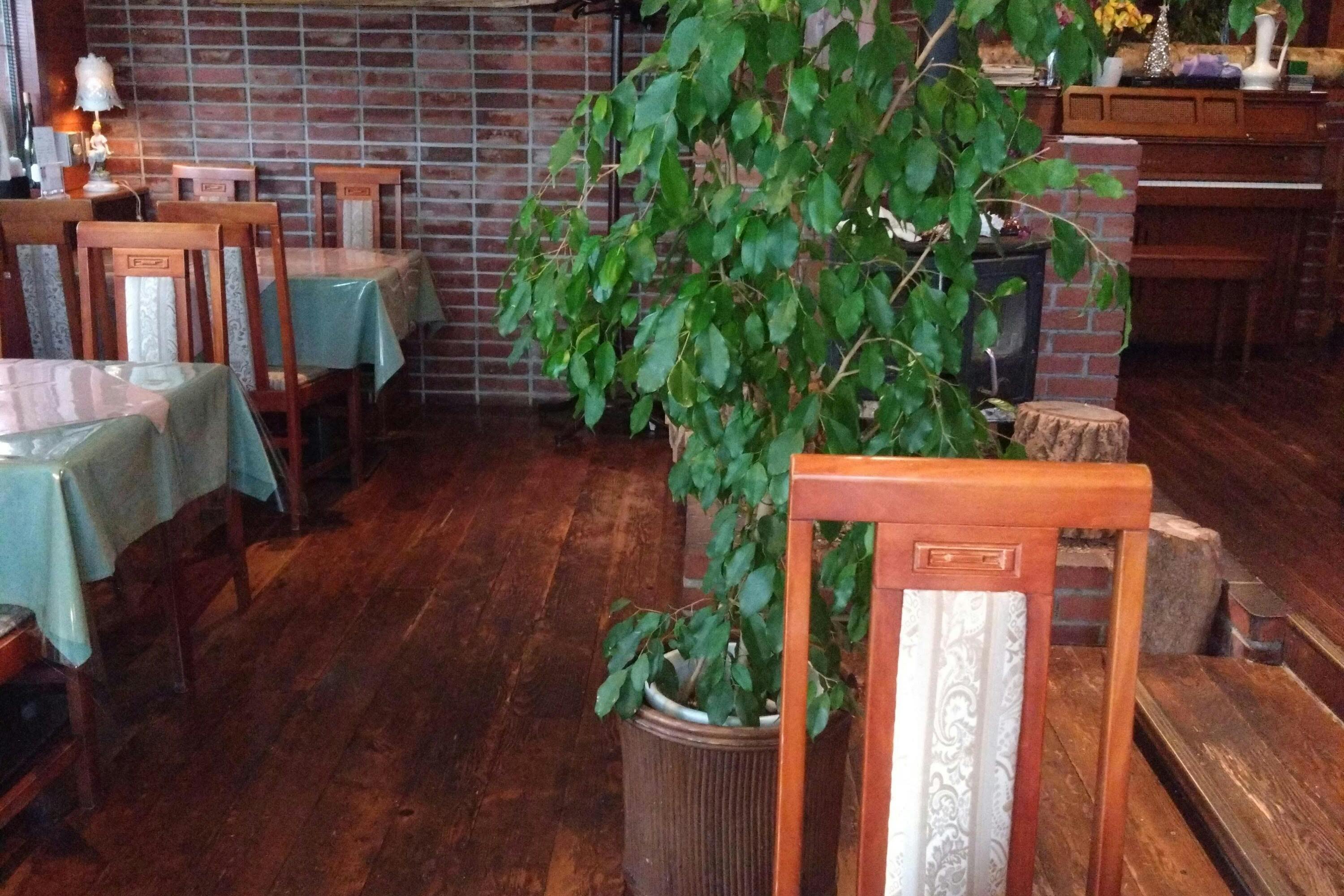 【松山市山越】様々なイベントやレンタルカフェなどに適した本格的な設備が整ったレンタルキッチン