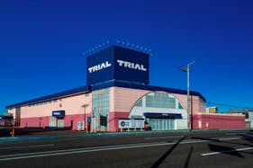 【スーパーセンタートライアル帯広東店】【店舗出入口】キッチンカー(調理営業)出店限定/屋外スペースA ※焼鳥等煙商材NG