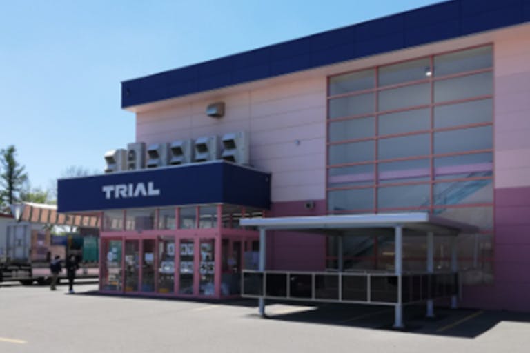 【スーパーセンタートライアル帯広東店】【店舗出入口】キッチンカー(調理営業)出店限定/屋外スペースA ※焼鳥等煙商材NGの画像3