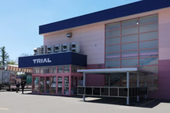 【スーパーセンタートライアル帯広東店】【店舗出入口】キッチンカー(調理営業)出店限定/屋外スペースA ※焼鳥等煙商材NG