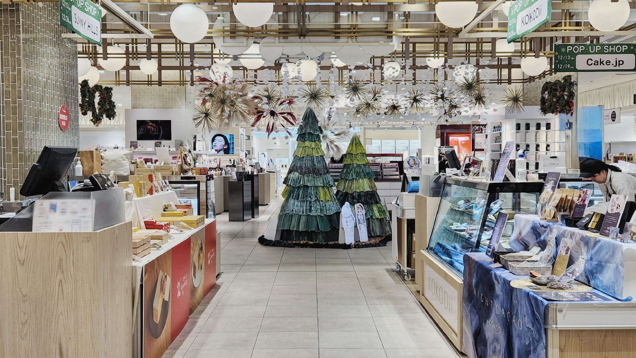 【北千住マルイ】2階 カレンダリウムF11【食物販・物産展】店内入って正面、什器完備の好立地スペース