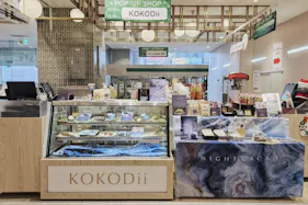 【北千住マルイ】2階 カレンダリウムF11【食物販・物産展】店内入って正面、什器完備の好立地スペース