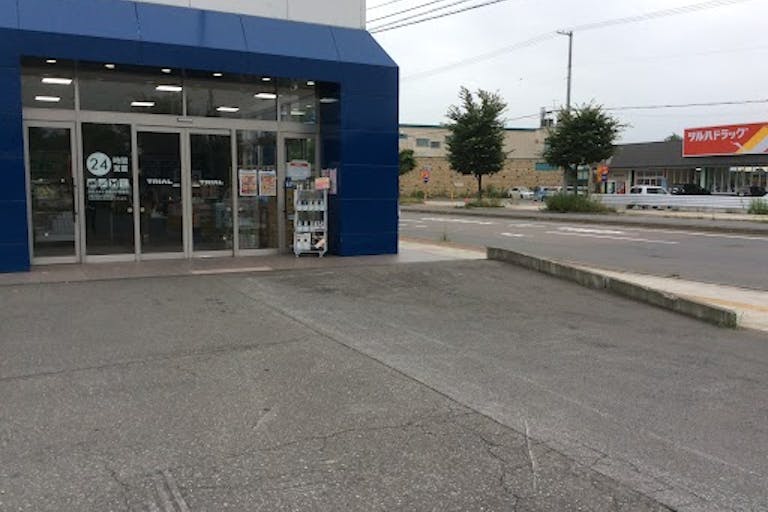 【スーパーセンタートライアル神楽店】キッチンカー(調理営業)出店限定/屋外スペースの画像1