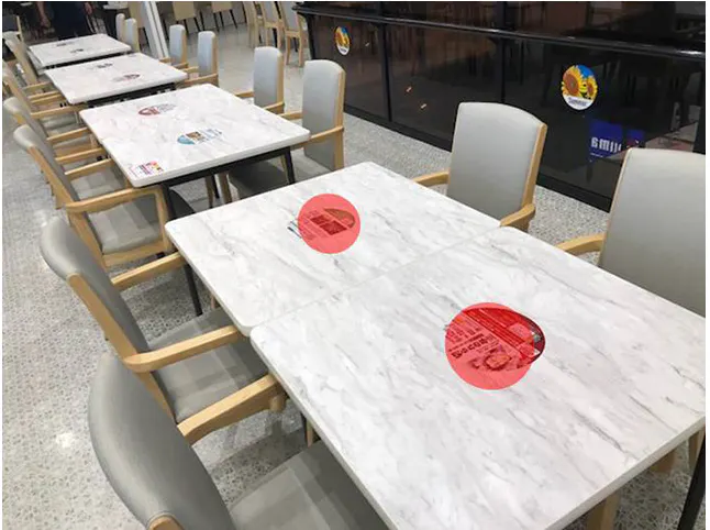 【イオンモール松本】モール内広告 フードコートテーブルシールの画像