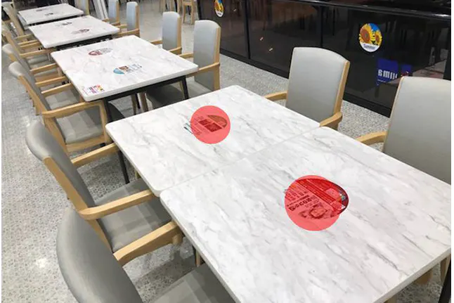 【イオンモール松本】モール内広告 フードコートテーブルシール